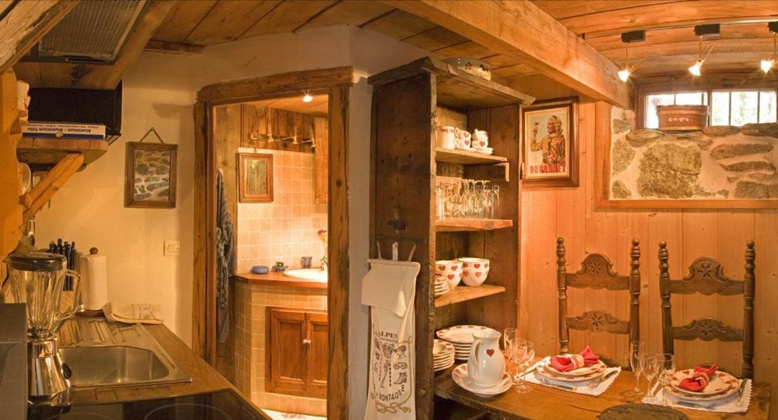 Hotel Les Chalets De Philippe Avec Jacuzzis Privatifs Chamonix Exterior foto